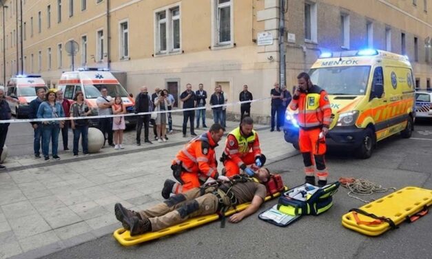 Tragédia Budapesten: a Szent Rókus kórház felújítása közben lezuhant és meghalt egy munkás
