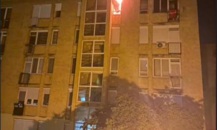 Mentés közben két rendőr is megsérült a kazincbarcikai lakástűzben