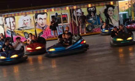 Halálos áramütés az aszódi vidámparkban: a 17 éves áldozat édesanyja szerint szerződés nélkül foglalkoztatták a fiát, az üzemeltető tagad
