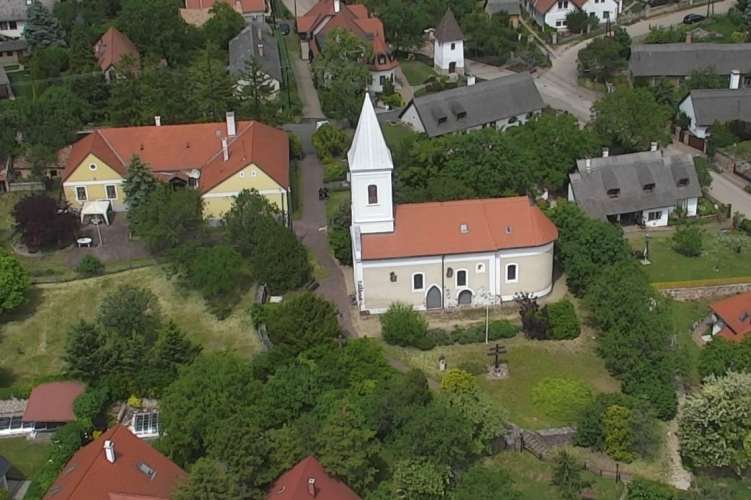 Harmincöt év után emeltek vádat a paloznaki plébános gyilkosa ellen: életfogytiglant kérnek a tettesre